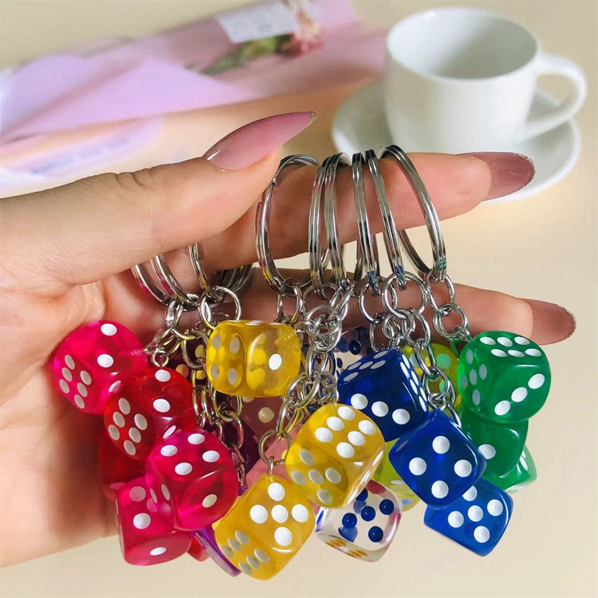 Cute 3D Dice Keychain Gaming R - Gaming Accessories Men 评论和价格